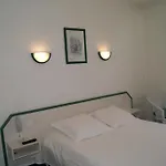 Suzane Hotel