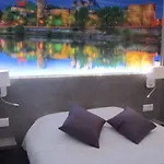 Отель Suzane