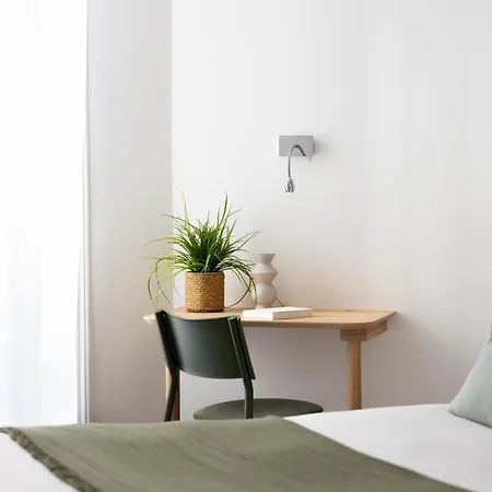 Suzane Hotel 3*