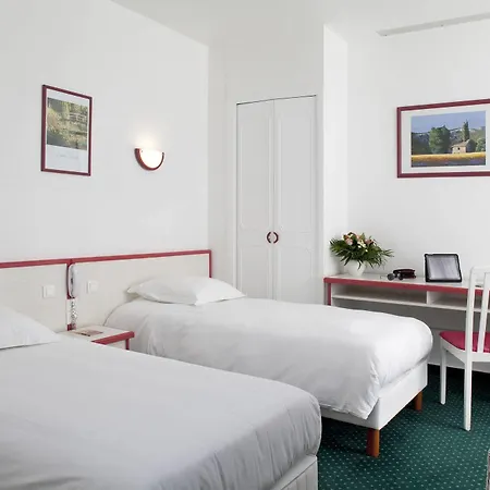 Suzane Hotel