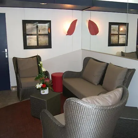 Suzane Hotel 3*