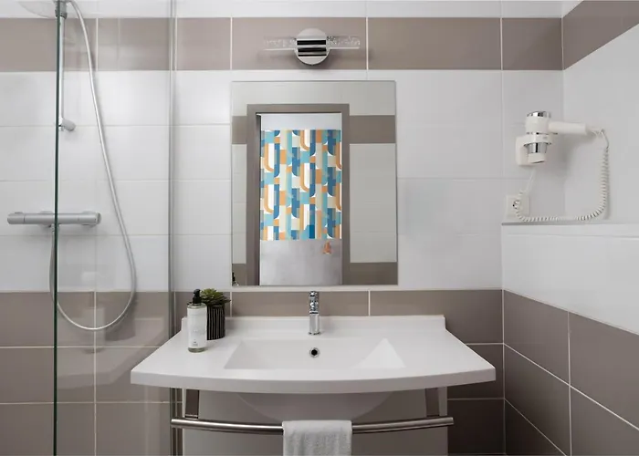 Cit'hotel De L'univers 3*