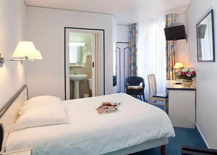 Hotel Cit'hotel De L'univers 3*