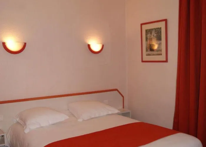 Hotel Cit'hotel De L'univers 3*