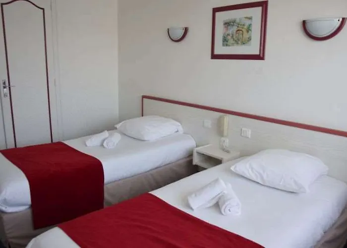 Hotel Cit'hotel De L'univers 3*